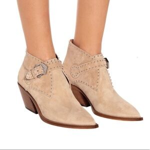 GIVENCHY Elegant Studded suede ankle boots Nude Western bootie southwest